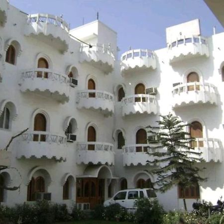 Hotel Soni International Khalilabad 외부 사진