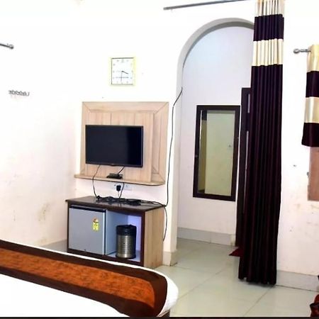 Hotel Soni International Khalilabad 외부 사진