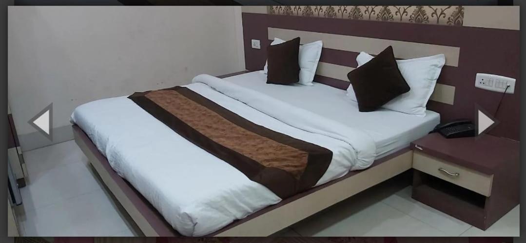 Hotel Soni International Khalilabad 외부 사진